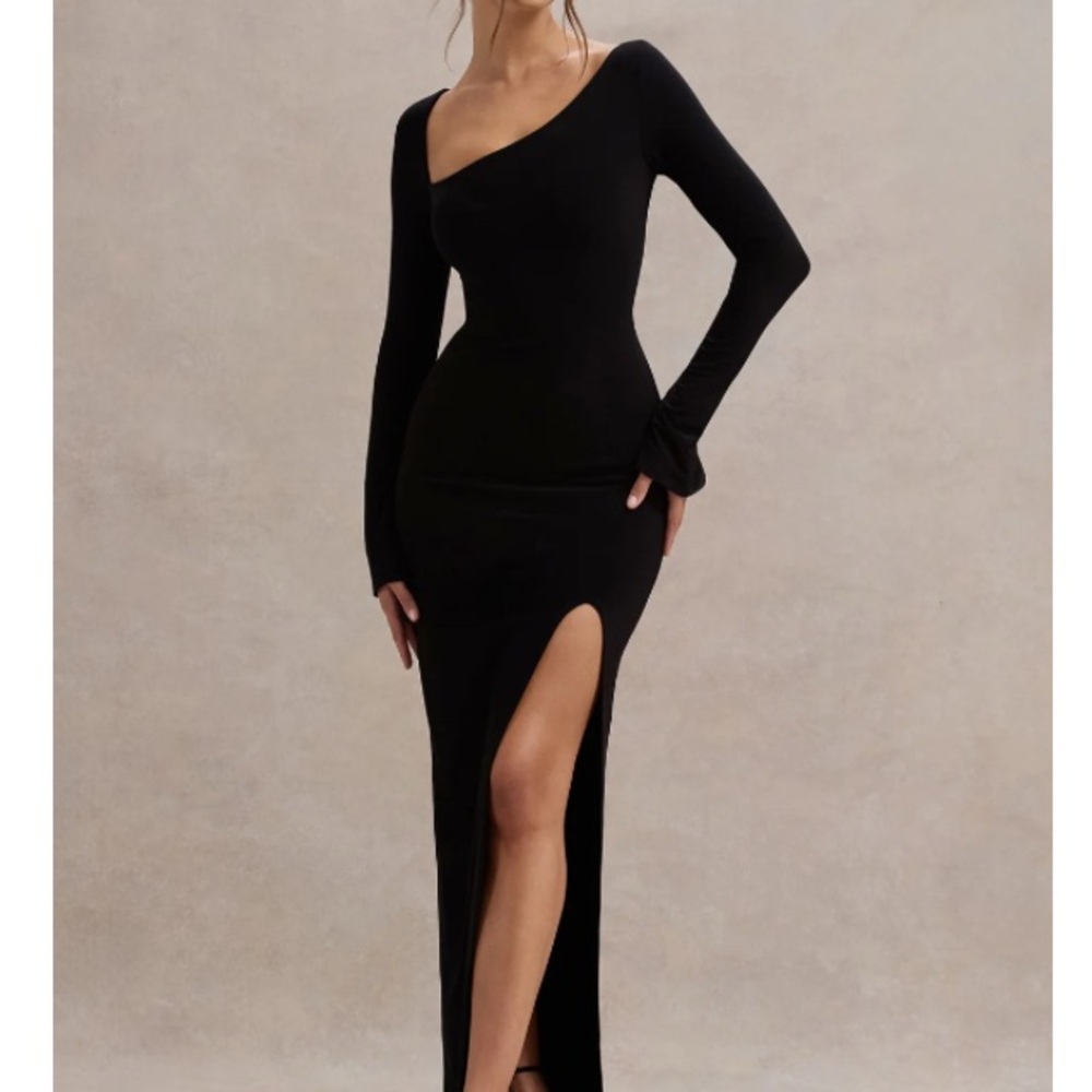CLUB L LONDON - COSMOS Black asymmetrical long sleeve split maxi dress